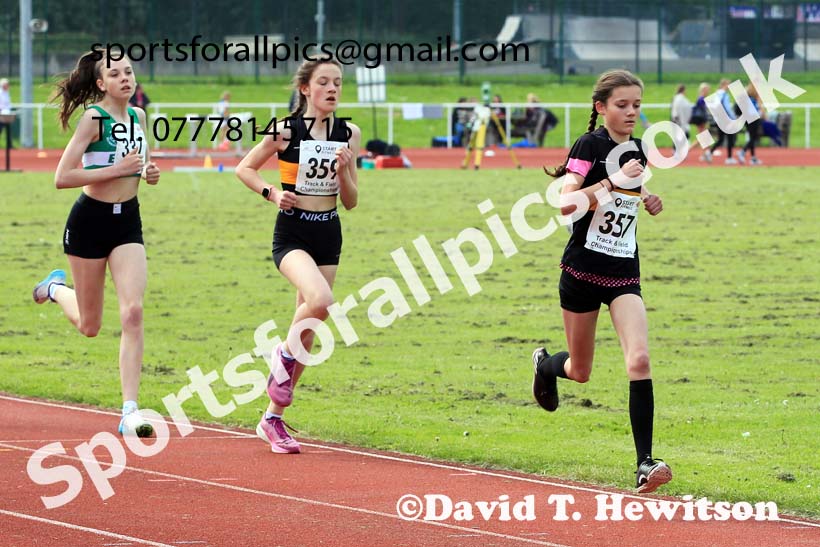 Girls Under-15s 1500 metres, 2023 North Eastern Track and Field Champs., Middlesbrough Sports Village, Middlesbrough. Photo: David T. Hewitson/Sports for All Pics